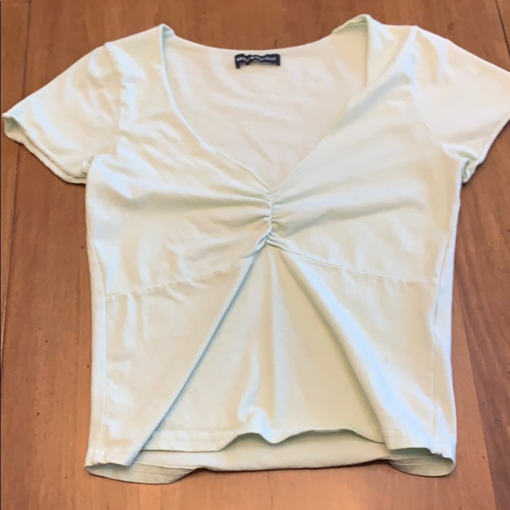 low V crop top